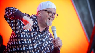 DJ Ötzi stürmt mit einem 13 Jahre alten Song zum zweiten Mal die Charts – dank TikTok.