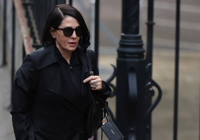 Sadie Frost trifft vor dem Londoner Gericht ein.