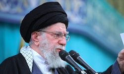 Irans oberster Führer Ali Khamenei macht US-Präsident Donald Trump für die Massenproteste im ...