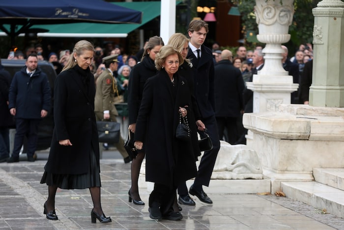 Altkönigin Sofia (Mitte) trifft am 19. Jänner 2026 in Athen, Griechenland, zur Trauerfeier für ...