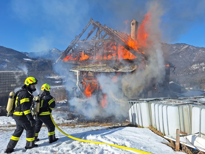 Das Gebäude wurde völlig zerstört.
