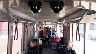 In Linz verfügen noch nicht alle Straßenbahnen über eine Videoüberwachung, der Ausbau läuft.