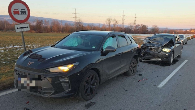 Vier Verletzte forderte der Crash auf der Bundesstraße 1.