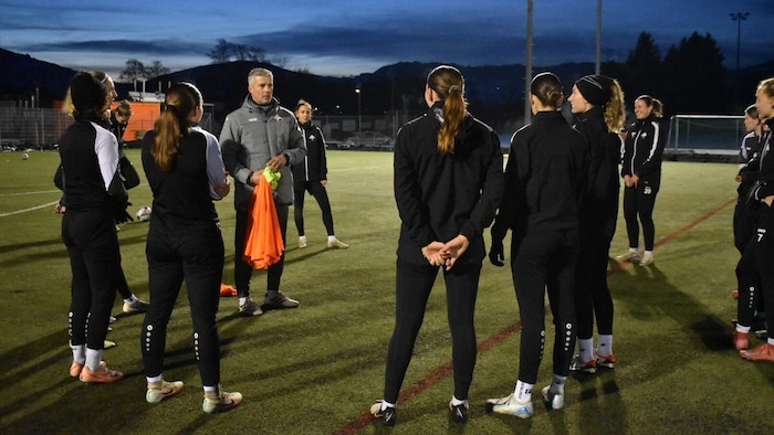 Coach Bernhard Summer stimmten die ersten Trainings trotz des Pulins-Abgangs optimistisch.