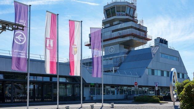 Selbst die Politik hebt nicht mehr vom Linz-Airport ab.