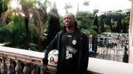 Der „Krone“ erzählte Ryan Fosso, was die Fans von ihm im schwarzen Trikot erwarten dürfen.