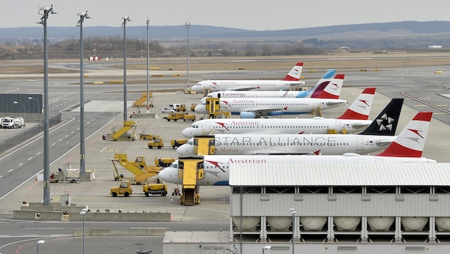 Noch sind die Folgen der Ölkrise durch den Irankrieg an den Flughäfen überschaubar – das kann ...