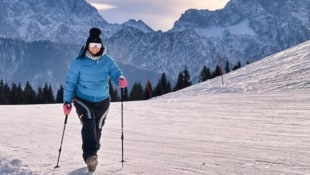 Christin Hanser von der Skischule Happy Ski ist die Erste, die Exosklette zum Wandern zum ...