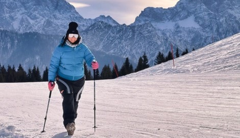 Christin Hanser von der Skischule Happy Ski ist die Erste, die Exosklette zum Wandern zum ...