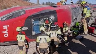 Spaniens Lokführer-Gewerkschaft hat nach drei schweren Zugunfällen einen Streik angekündigt.