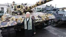 Klaudia Tanner spricht sich klar für eine Wiedereinführung von Milizübungen aus.