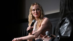 Diane Kruger fordert mehr Zusammenhalt zwischen Frauen. Männer würden das schon immer machen. 