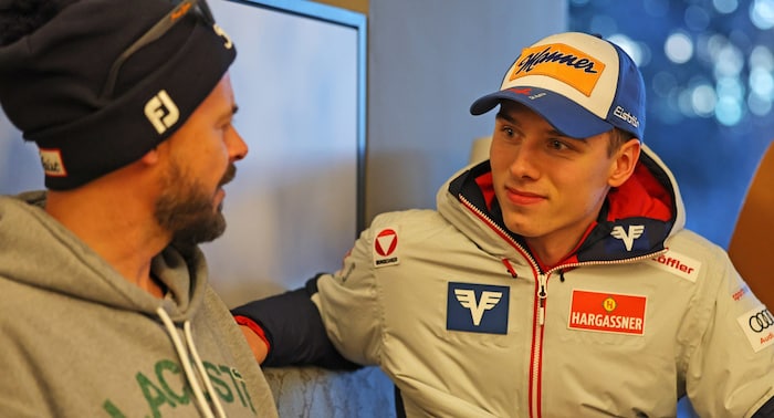 Maxi Ortner (re.) verpasst die Skiflug-WM in Oberstdorf.