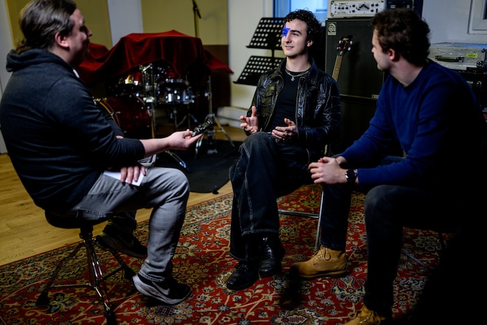 Cosmó und Humitsch im Gespräch mit „Krone“-Redakteur Robert Fröwein