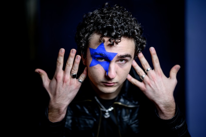 Das Äußere verrät, dass bei Name: Cosmó definitiv Party angesagt ist.