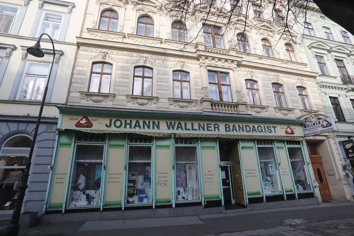 „Vorübergehend geschlossen“ steht in der Auslage