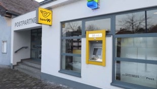 In der PSK-Filiale in Draßburg wurden mehr als 90.000 Euro vom Bankomat gestohlen.