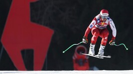 Hurra, die Gams! Vincent Kriechmayr stürzt sich über die Streif.