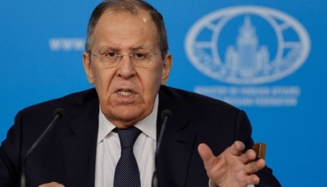 Russlands Außenminister Sergej Lawrow beobachtet die „ernsthafte geopolitische Situation“ in der ...