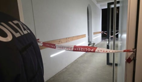 Der Mann wurde in seiner Wohnung getötet.