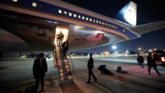 Die Air Force One musste zwischenzeitlich wieder auf der Joint Base Andrews landen.