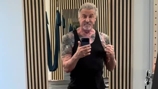 Sylvester Stallone ist mit 79 Jahren immer noch fit, wie sein neuestes Video aus dem ...