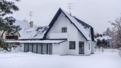 Der Dauerfrost setzt vielen Häusern extrem zu. Vor allem Wasserleitungen sind betroffen.