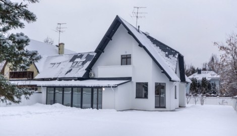 Der Dauerfrost setzt vielen Häusern extrem zu. Vor allem Wasserleitungen sind betroffen.