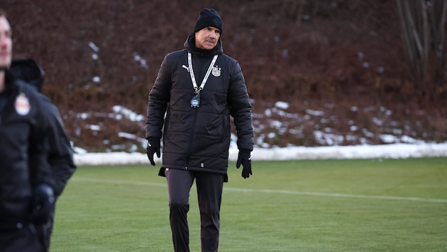 Red Bull Salzburgs Trainer Thomas Letsch.