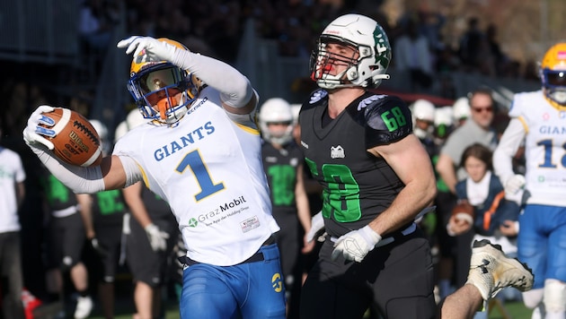 Ducks-Spieler Alexander Holzinger (re.) spielte bereits am College.