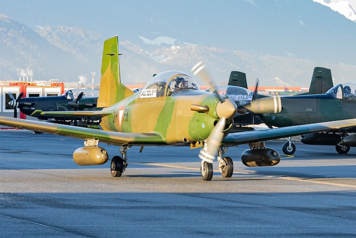 Die „Arbeitspferde“ der Luftraumsicherung – eine Pilatus PC7 beim Start