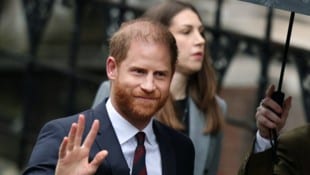 An den offiziellen Feierlichkeiten für die Queen nahmen nur „Working Royals“ teil – Prinz Harry ...