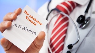 Wer nicht zahlen will, muss lange auf einen Arzttermin warten.