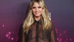 Heidi Klum sorgte bei der Premiere von Paris Hiltons Doku für tiefe Einblicke.