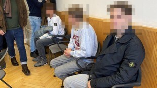 Richterin Kathrin Feurle blieb nichts anderes übrig, als die drei Angeklagten vom Vorwurf des ...