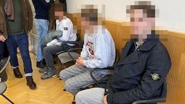 Richterin Kathrin Feurle blieb nichts anderes übrig, als die drei Angeklagten vom Vorwurf des ...