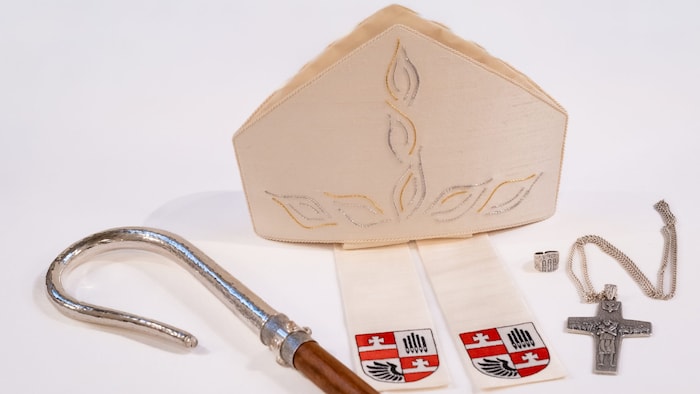 Grünwidls Insignien sind schlicht gehalten – und zum Großteil „recycled“.