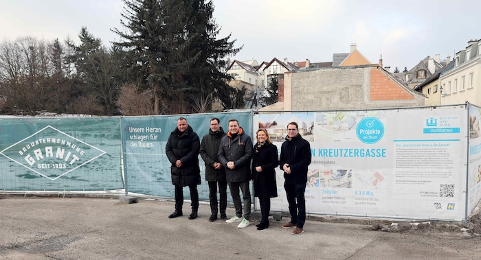 V.l.: Patrick Ritz (Geschäftsführer der Bauunternehmung Granit, Hans Casper (kaufmännischer ...