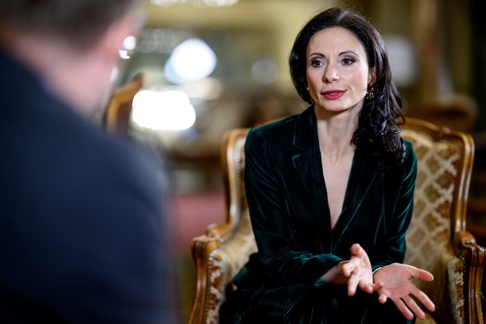 krone.tv-Podcaster Gerald Fleischmann im Gespräch mit Primaballerina Liudmilla Konovalova