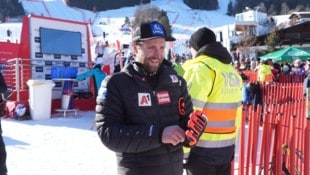 Marco Schwarz direkt nach seiner Traninigsfahrt in Kitzbühel