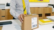 Peter F. ist sich sicher, dass auf dem Paket die vollständige Adresse stand. Die Post dementiert ...