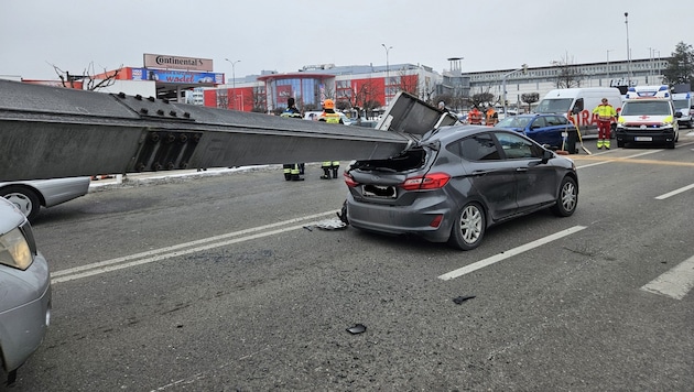 Die Ermittlungen nach dem Kran-Unglück am Südring laufen auf Hochtouren.