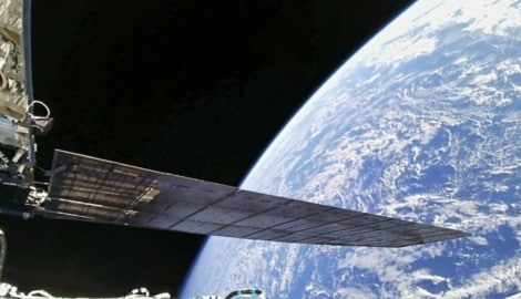 Mit TeraWave will Bezos Weltraumunternehmen Blue Origin Elon Musks Starlink übertrumpfen.