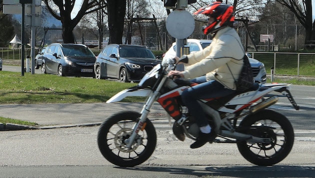 Der Polizei ging am Mittwoch ein zu lautes Moped ins Netz.