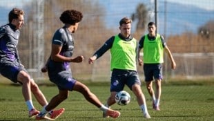 Eggestein (M.) gibt derzeit im Trainingscamp in Side Gas – er will im Frühjahr wieder viele Tore ...