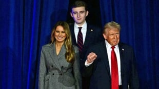 First Lady Melania Trump und US-Präsident Donald Trump mit Sohn Barron