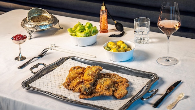 The luxury schnitzel with caviar and specially developed lemon perfume.
