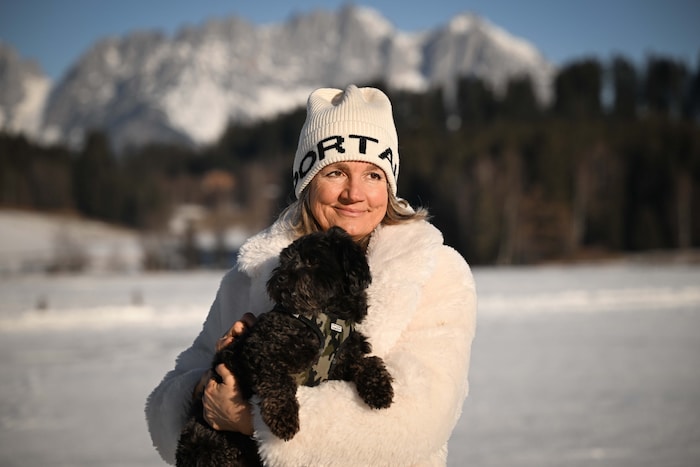 Tolles dynamisches Duo: Ulli Ehrlich mit ihrem Hund „Oscar“