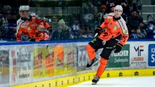 Paul Huber will mit den 99ers den Ansturm seines Ex-Teams Salzburg abwehren.