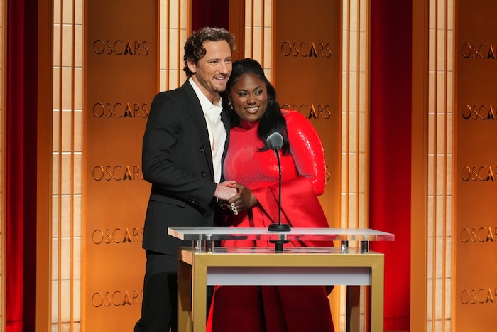 Lewis Pullman und Danielle Brooks gaben die Nominierungen bekannt.